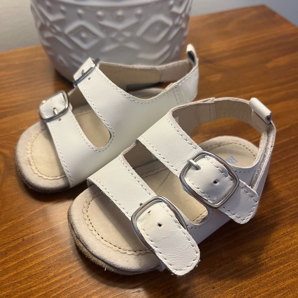 Robeez White Baby/Toddler Buckle Sandals
